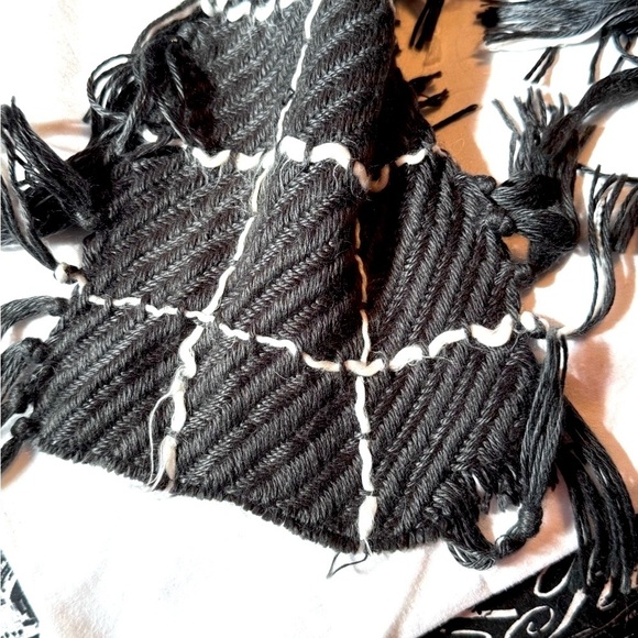 🧣Stunning Incredibly Soft Vintage Jacob & Co Acrylic Wool Cozy Scarf🧣 - Picture 8 of 16